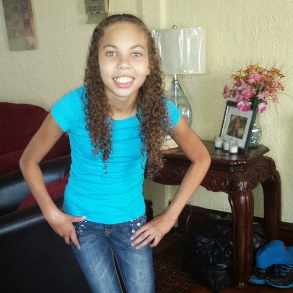 Meet your Posher, Aja - Picture 1 of 1